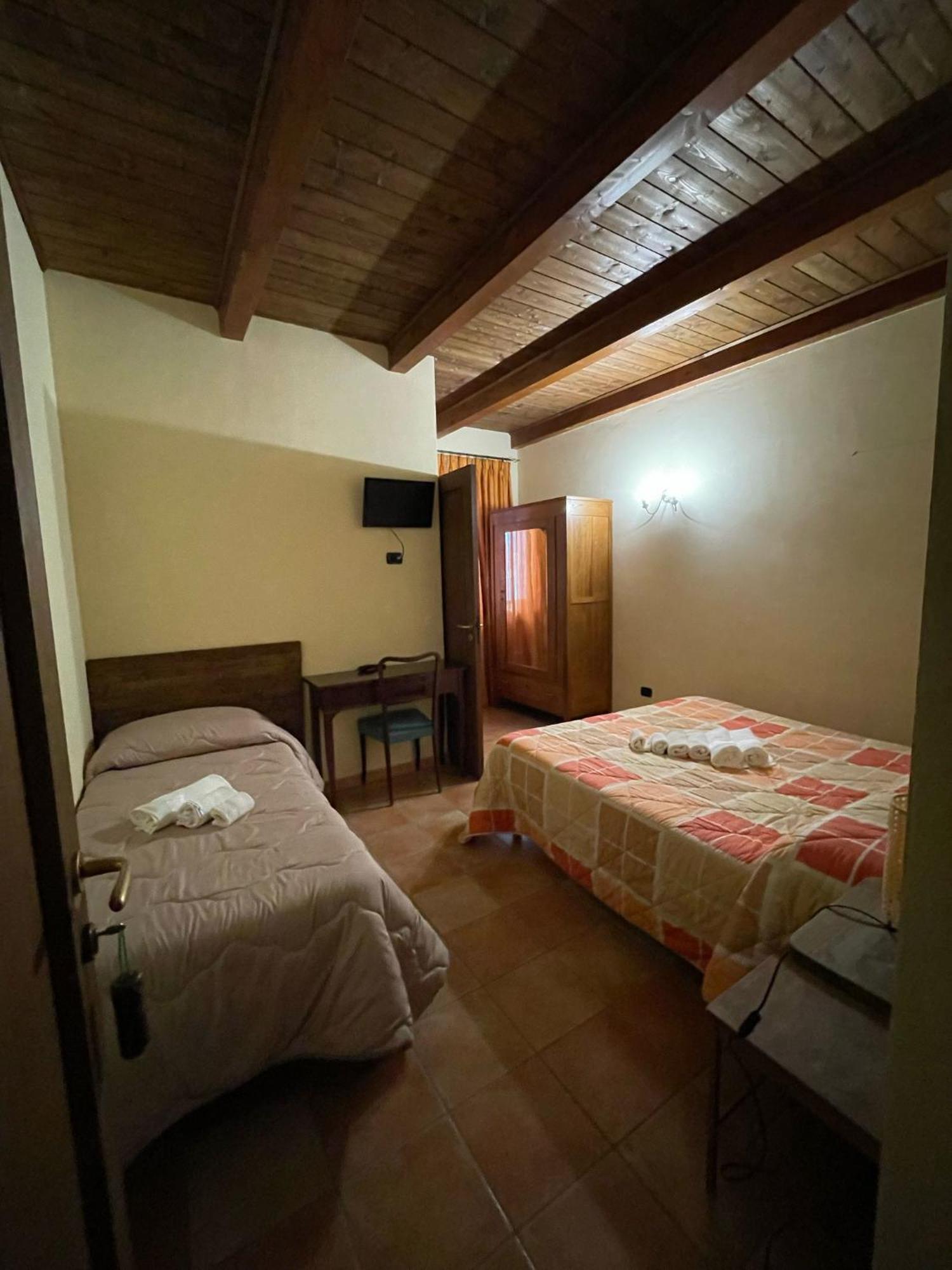 La Locanda Del Poeta Acri Экстерьер фото